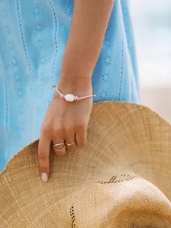 Pink Sands Pearl Knot