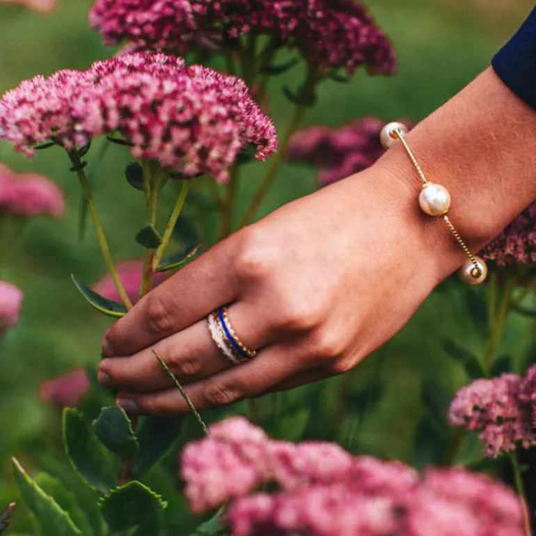 Scalloped Ring -Navy