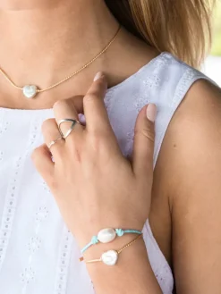 Sea Foam Pearl Knot
